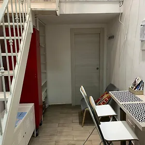La Casina Di Lia In Via Dei Tribunali Napoli